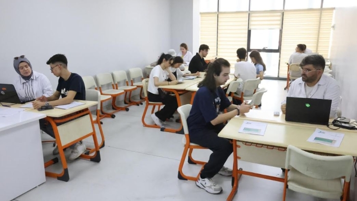 Gençlik Merkezi’nde sınava hazırlanıp üniversiteyi kazandılar
